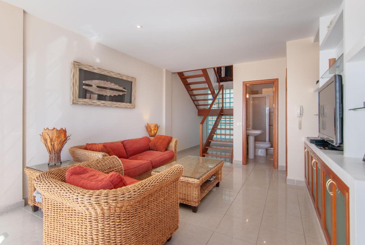 فيلا Penthouse Duplex Avenida 1A011 Santiago del Teide المظهر الخارجي الصورة